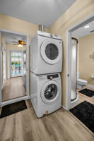 Laundry Room1c