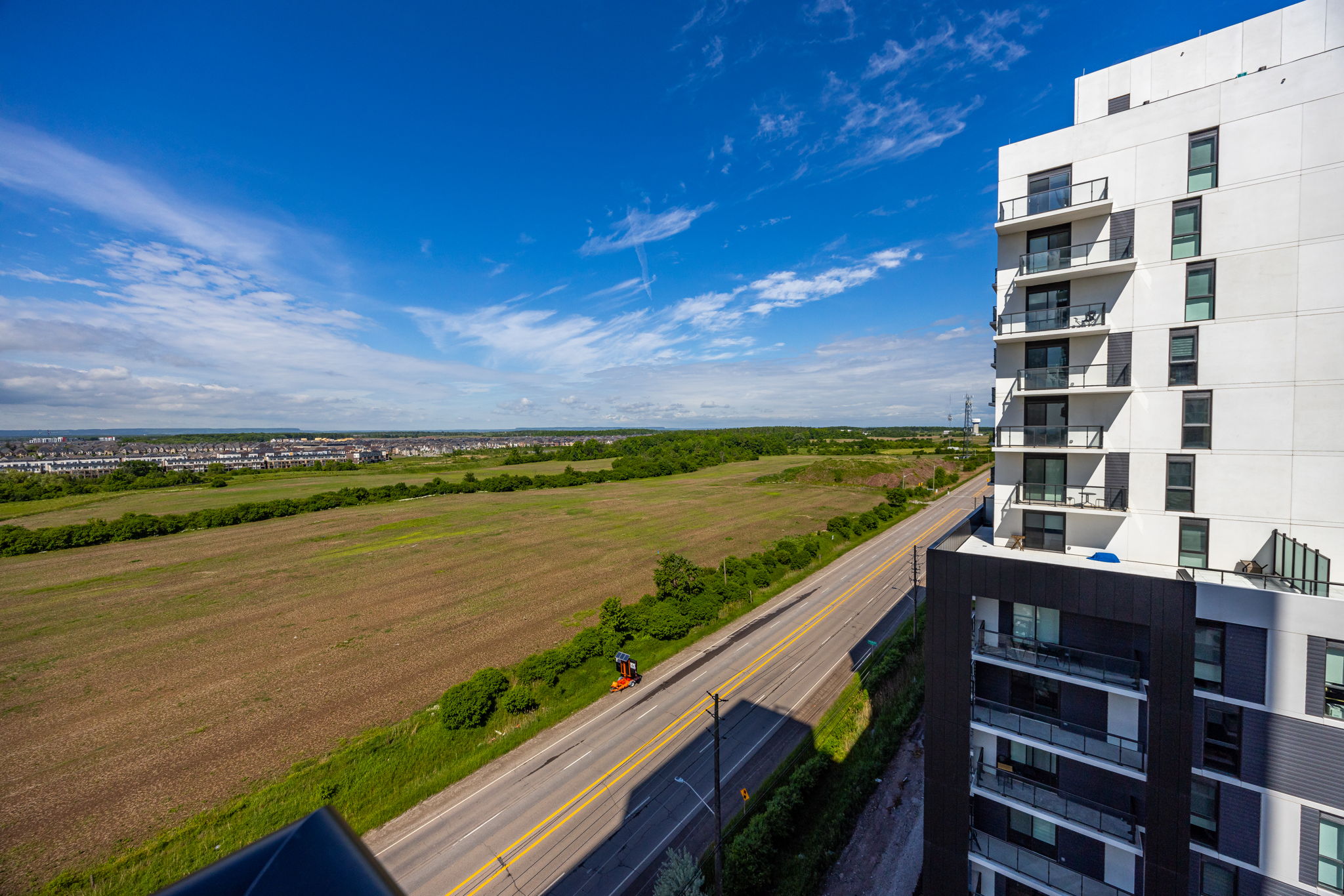 Oakville property showcase — delivered property photograph 30