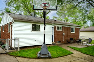  Photo 31