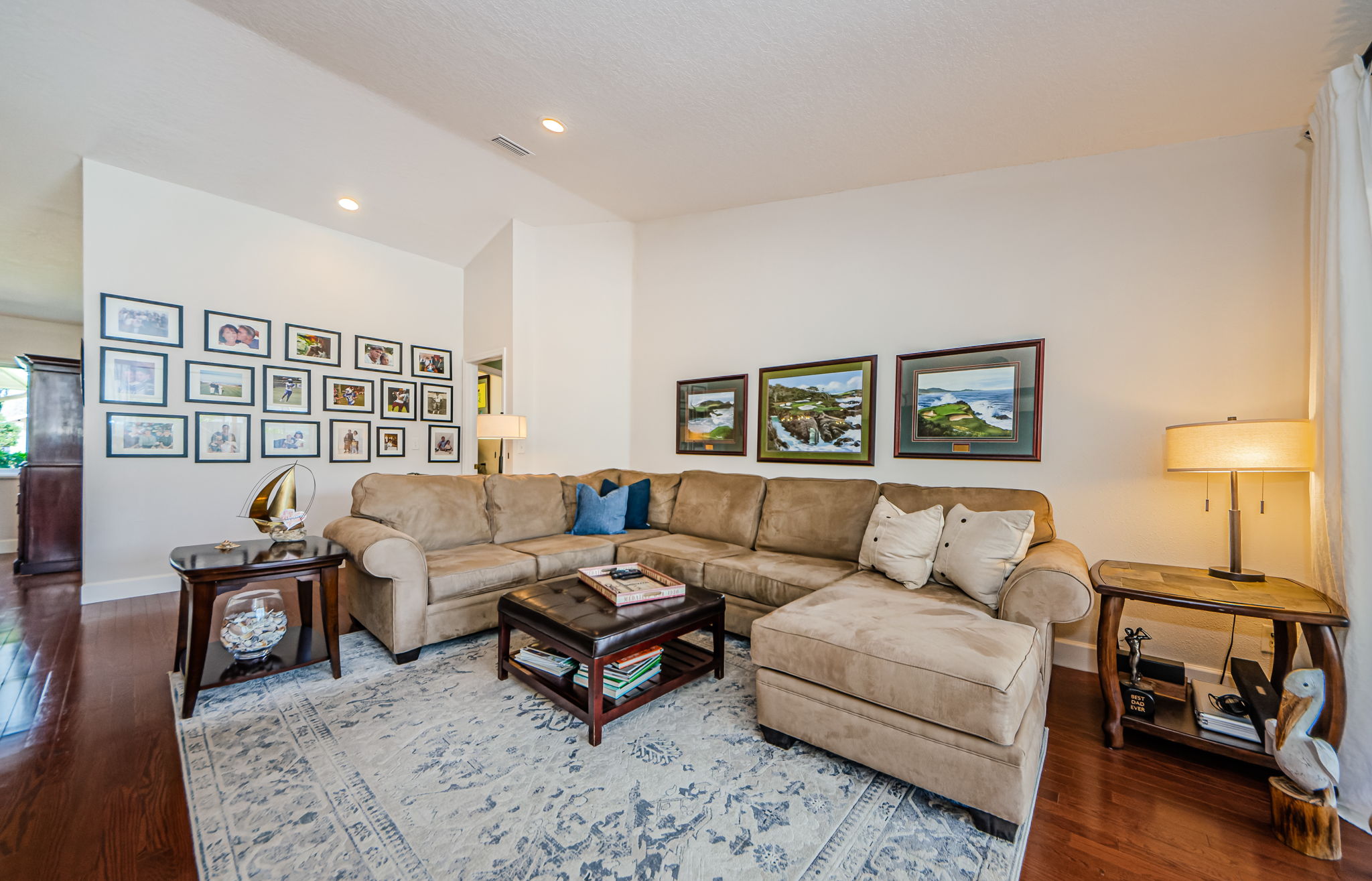 Living Room 4
