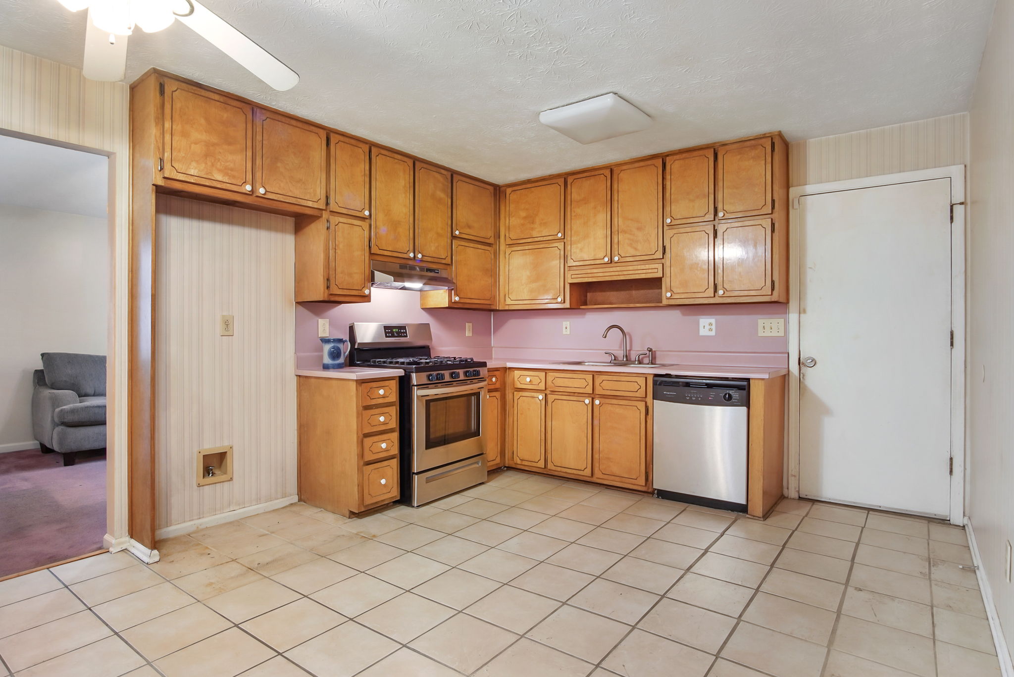 3350 Estate Lake Dr, Fairburn, GA 30213, USA Photo 12