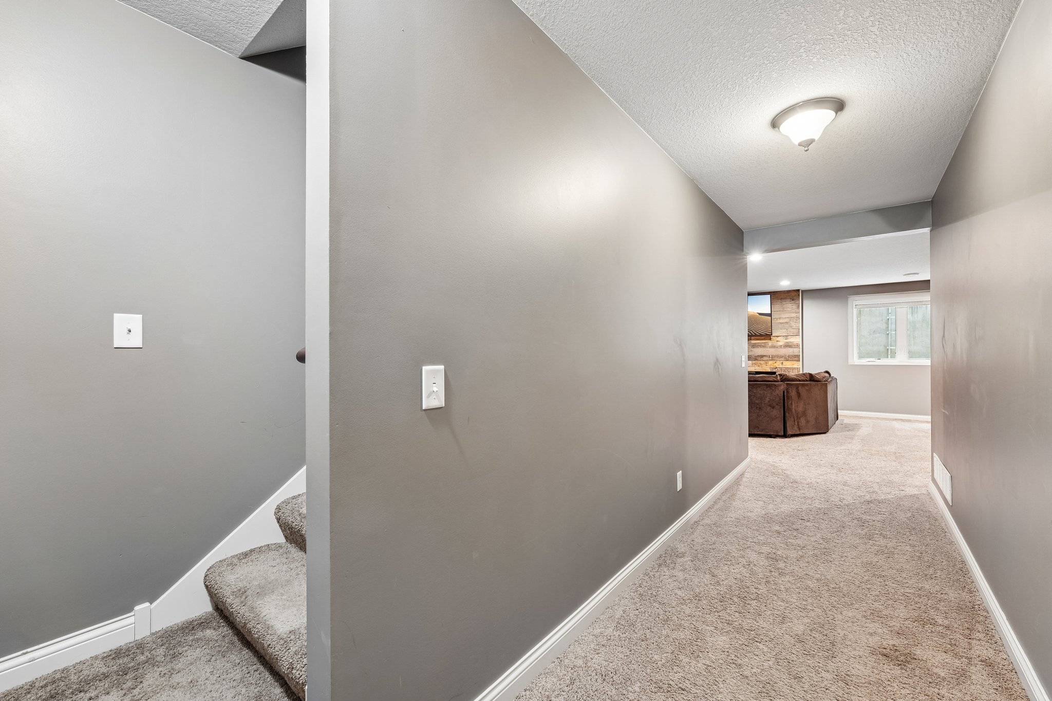 3350 Malcom Ct SW-S2706-050.jpg