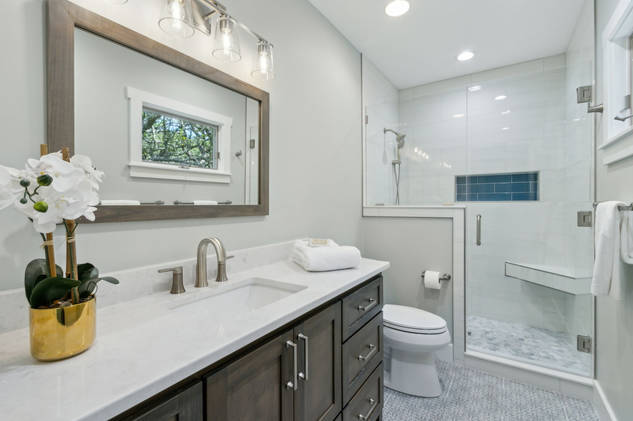 ... which is also ensuite with a completely renovated bathroom!
