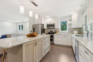 ... along with new countertops ...