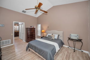 Primary Bedroom1a