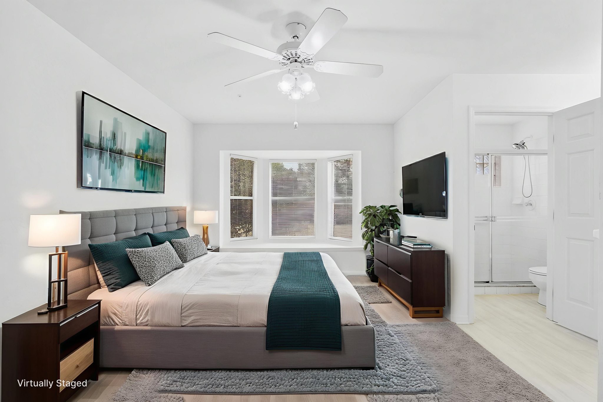 3352 Hamlet Loop  21 virtually staged.jpeg