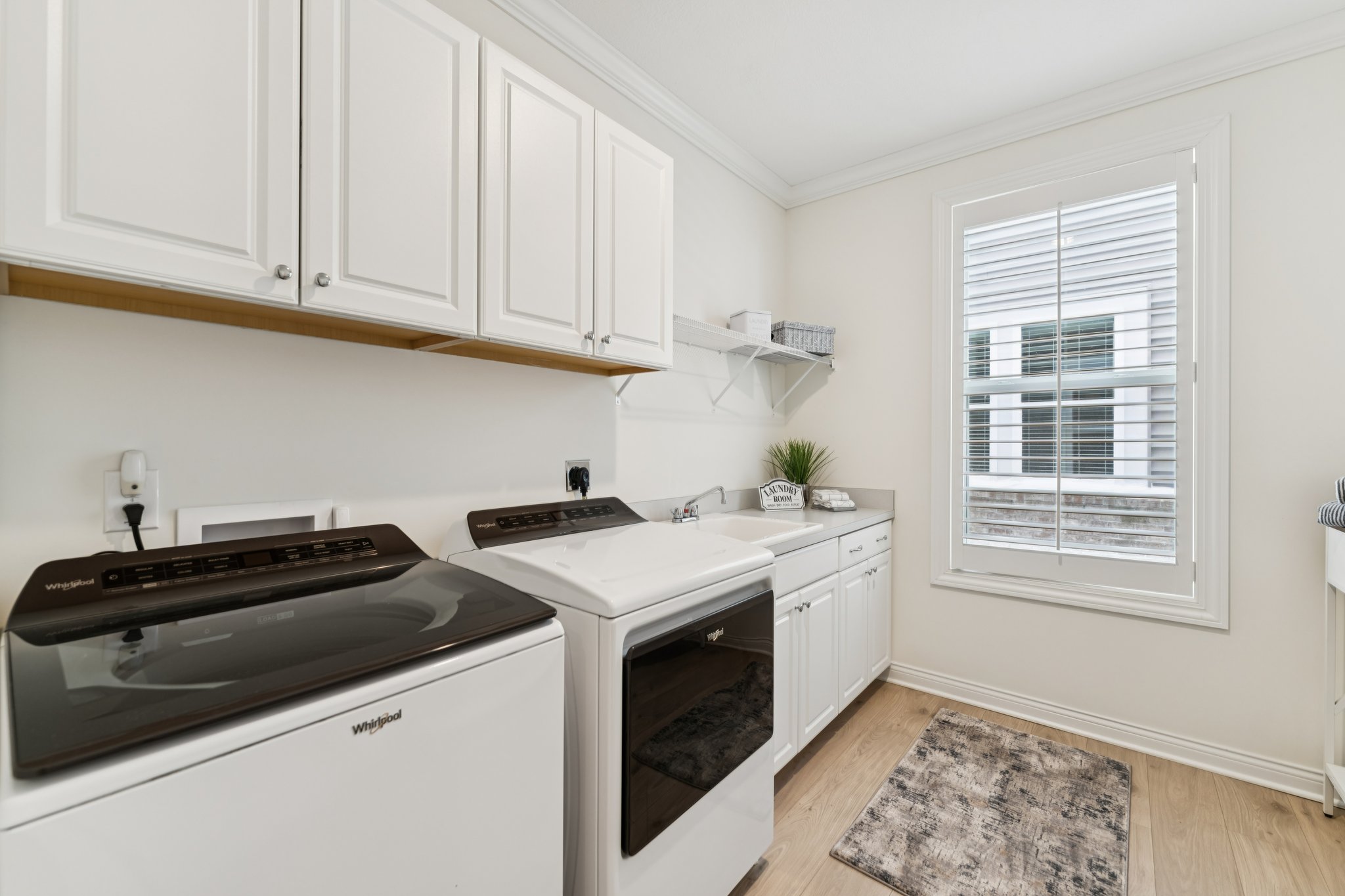 Samuel James Ln-S2801-027.jpg