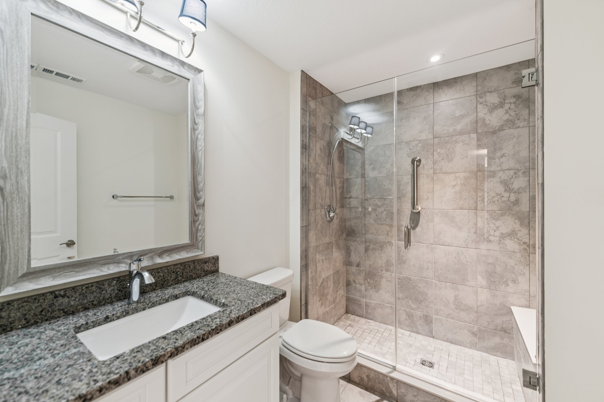 Samuel James Ln-S2801-041.jpg