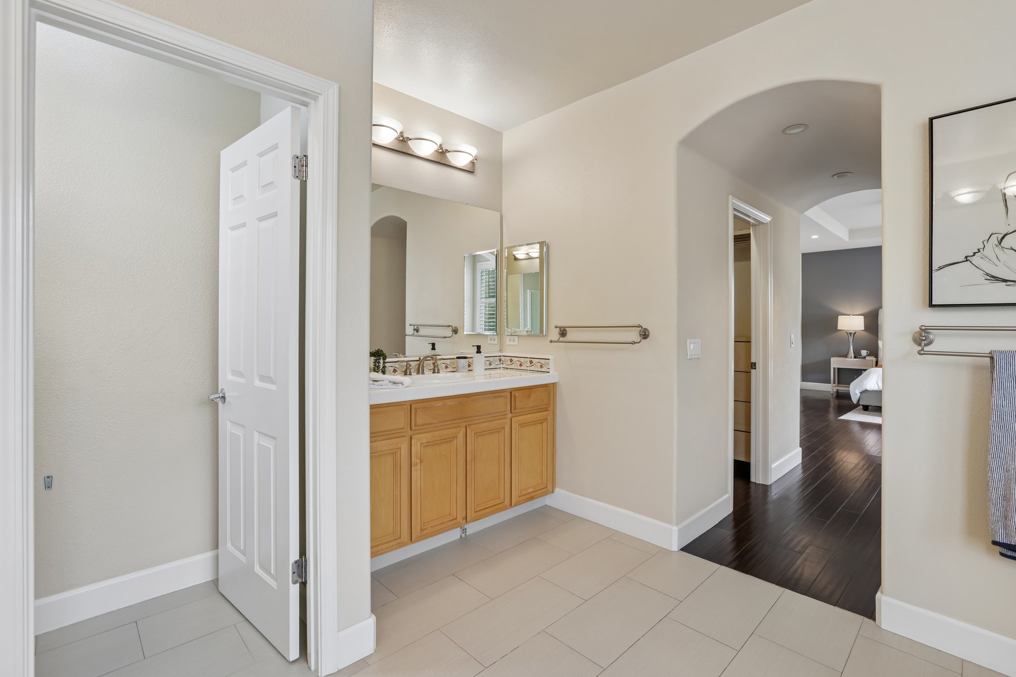Colonna Ave-S1809-029.jpg