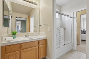 Colonna Ave-S1809-046.jpg