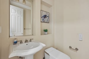 Colonna Ave-S1809-057.jpg