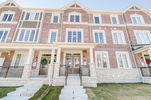 3354 Thunderbird Prom, Pickering ON — real estate photography by Amazing Photo Video