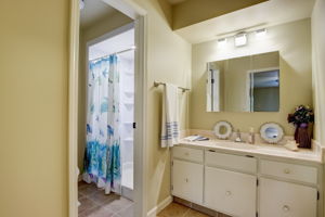 Eden Park Dr-021