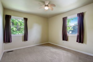 Eden Park Dr-026