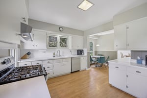 N Hackett Ave-S0907-021.jpg