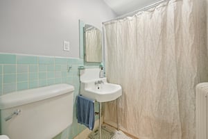 N Hackett Ave-S0907-035.jpg