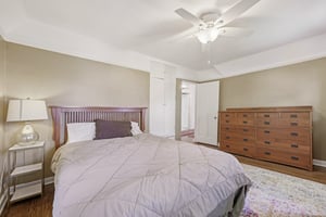N Hackett Ave-S0907-037.jpg