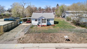 Shed w/ power & fox-proofed chicken coop