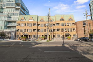 336 Davenport Rd Unit 201, Toronto ON