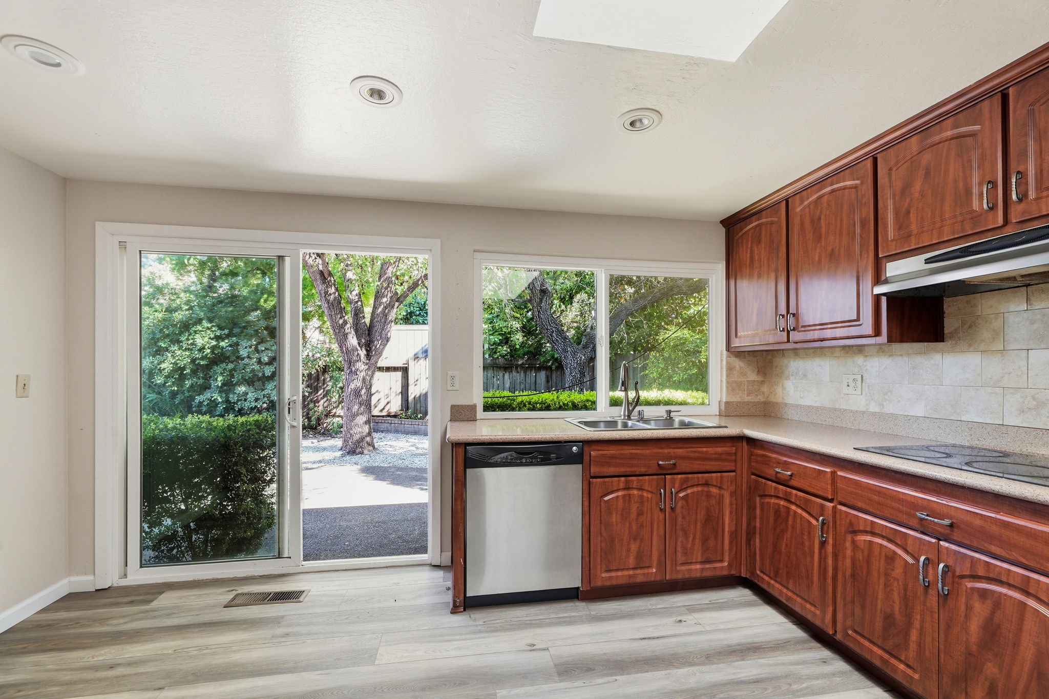014_F8_336 Encina Ave