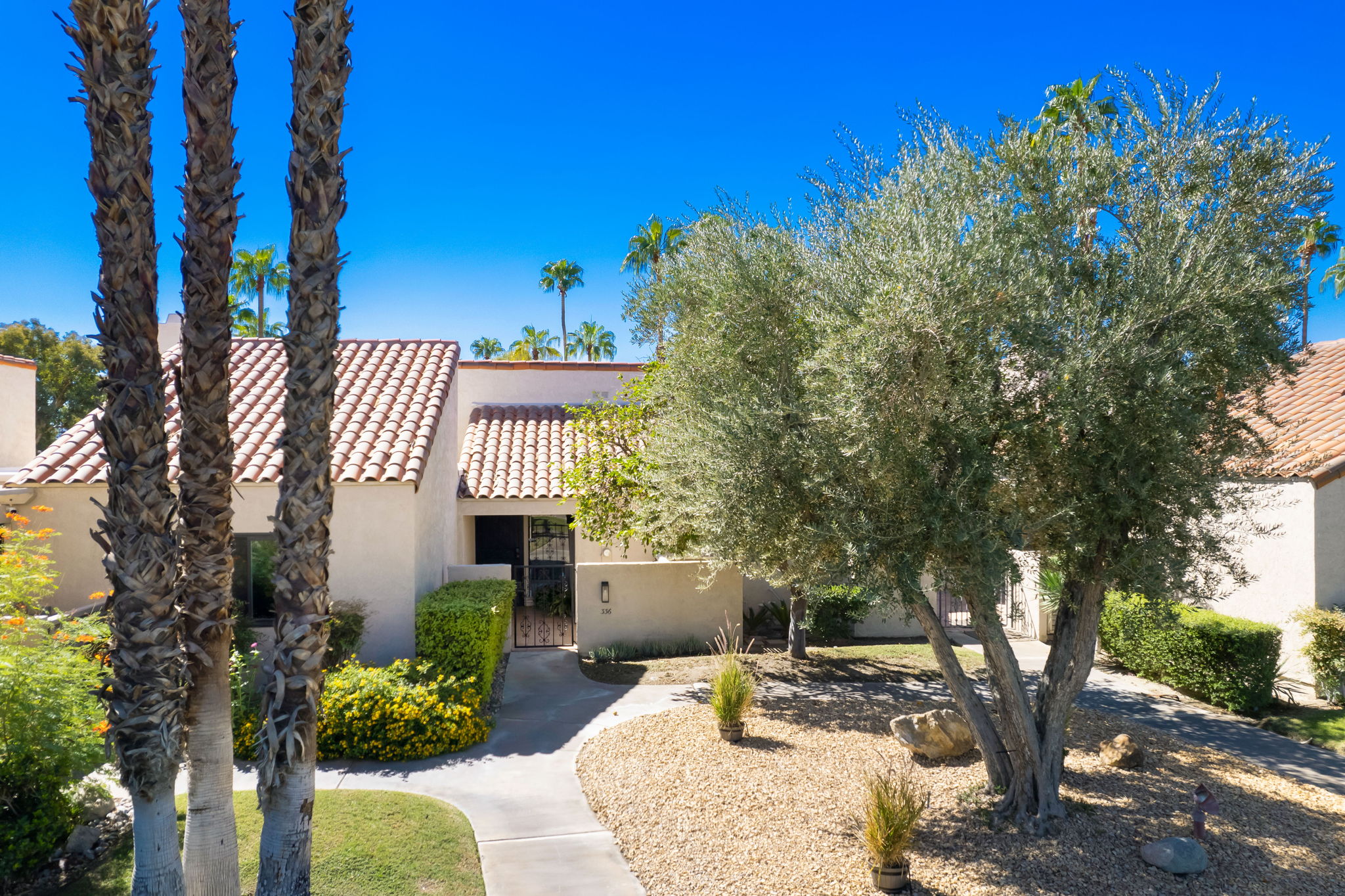 336 Forest Hills Dr, Rancho Mirage, CA 92270, USA Photo 2
