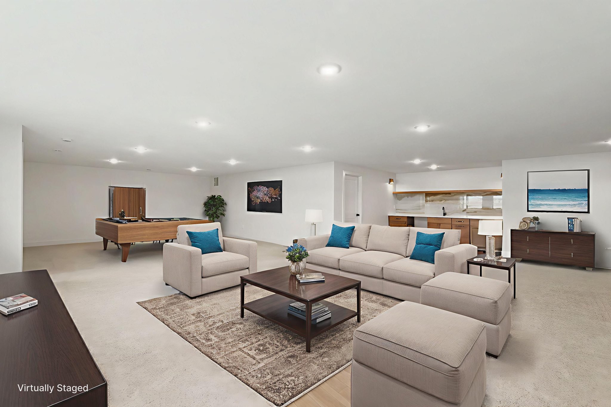 0H5A1711 virtually staged.jpeg