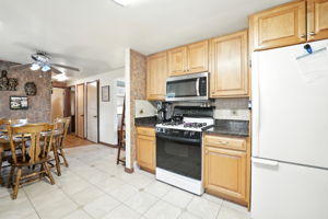  Photo 24