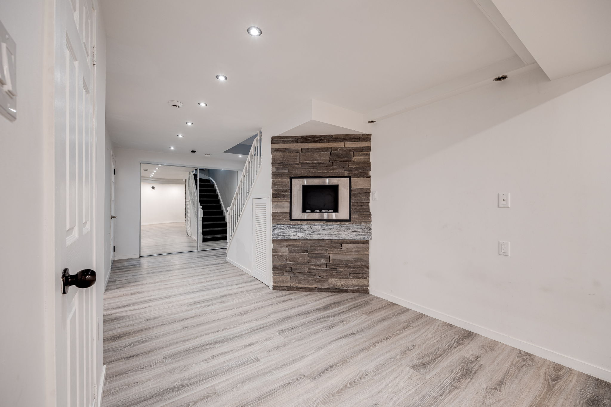 Mississauga property showcase — delivered property photograph 30