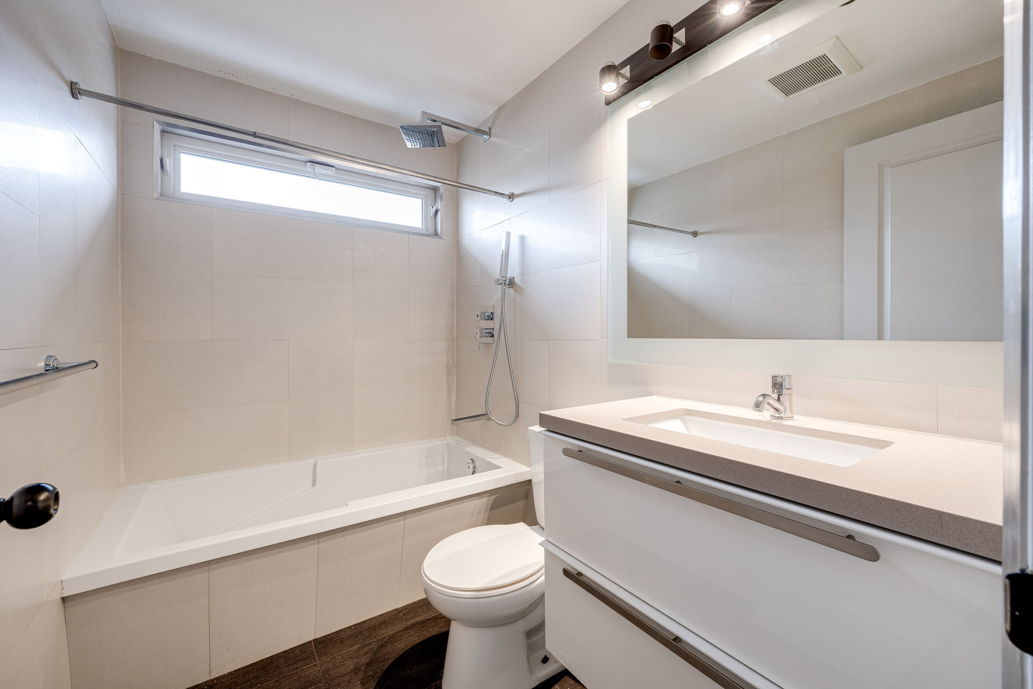 Mississauga property showcase — delivered property photograph 22
