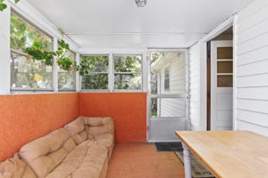 Apt Sunroom