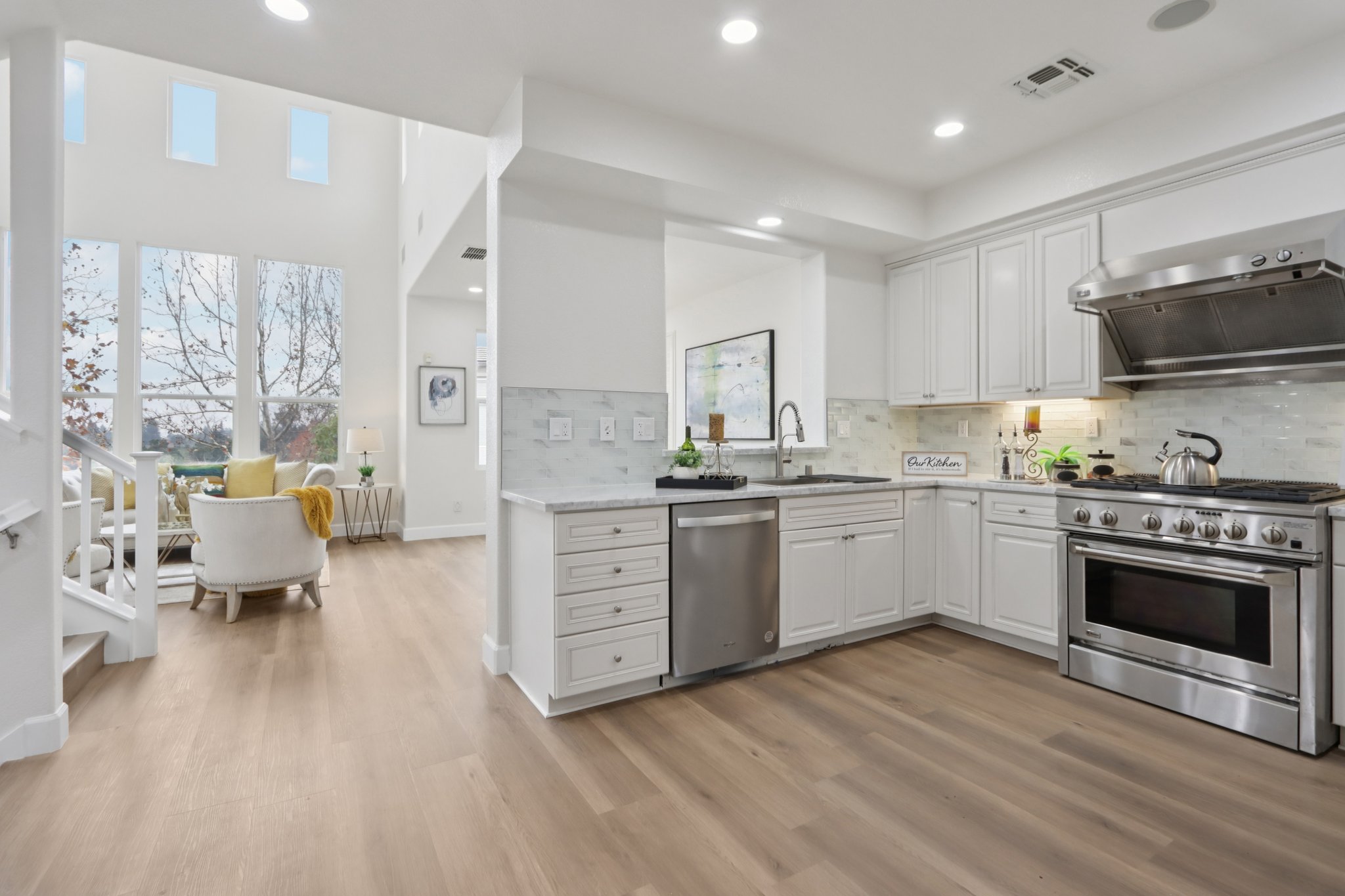 Chartwell St-L1312-010.jpg