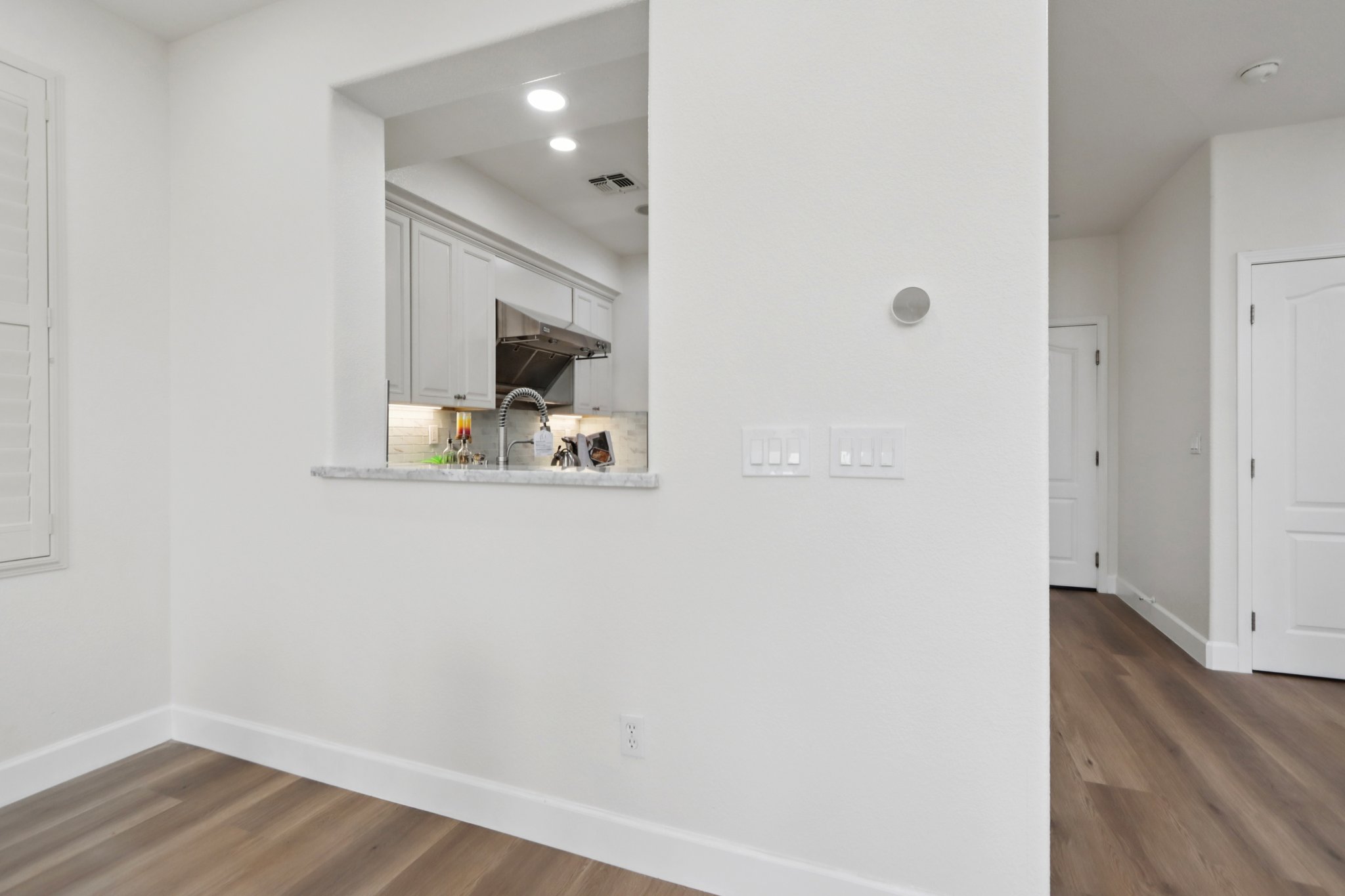 Chartwell St-L1312-026.jpg