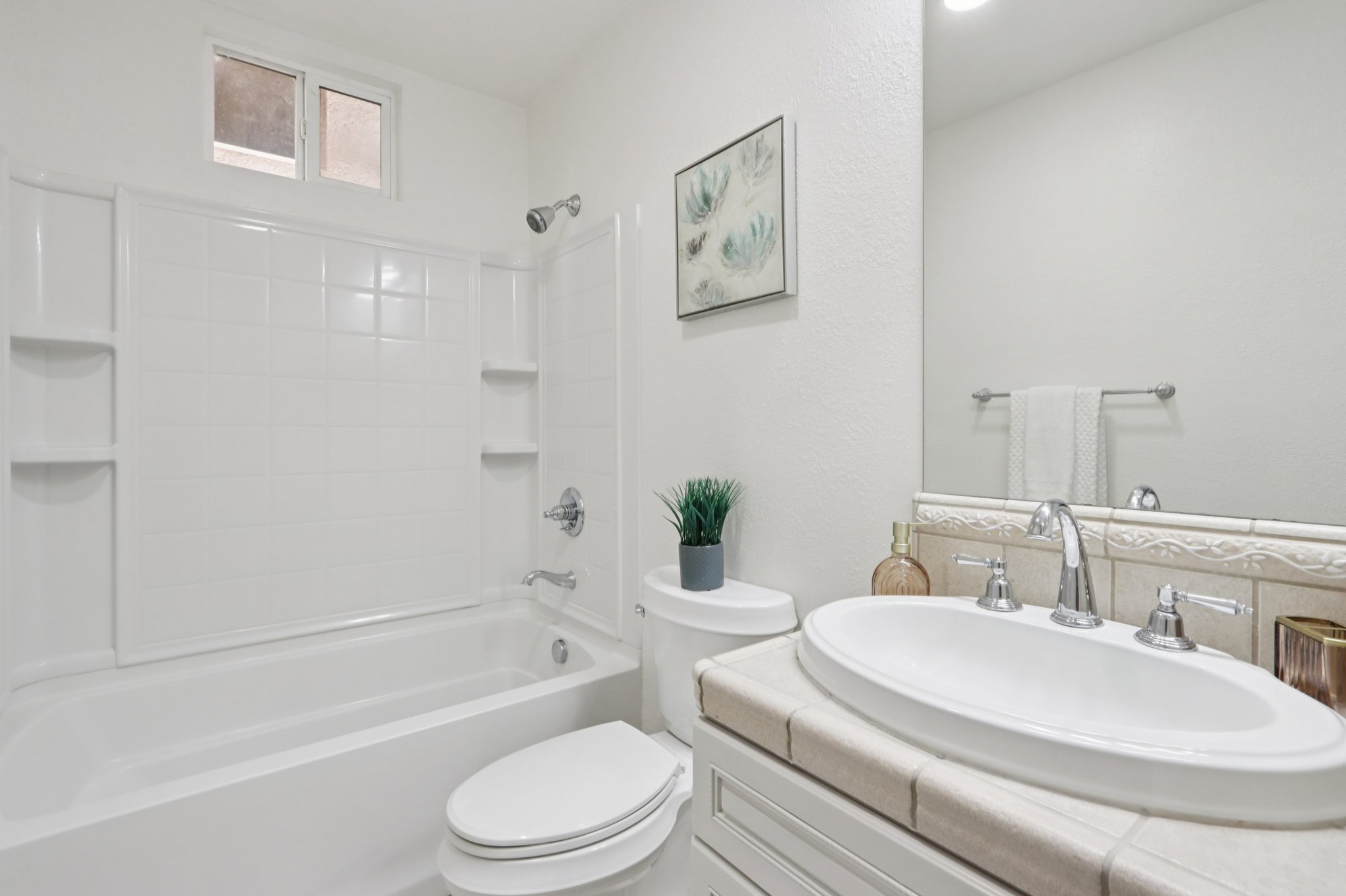 Chartwell St-L1312-047.jpg