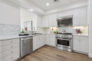 Chartwell St-L1312-028.jpg