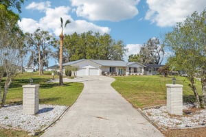 Overton Dr-S1103-001.jpg