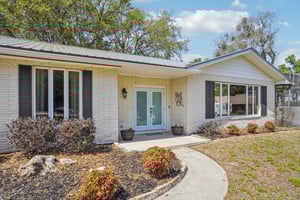 Overton Dr-S1103-005.jpg