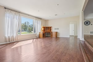 Overton Dr-S1103-012.jpg