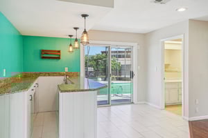 Overton Dr-S1103-019.jpg