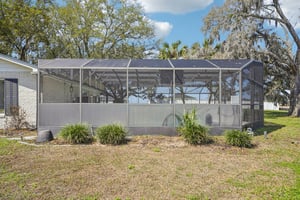 Overton Dr-S1103-052.jpg