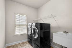 33. Laundry.jpg