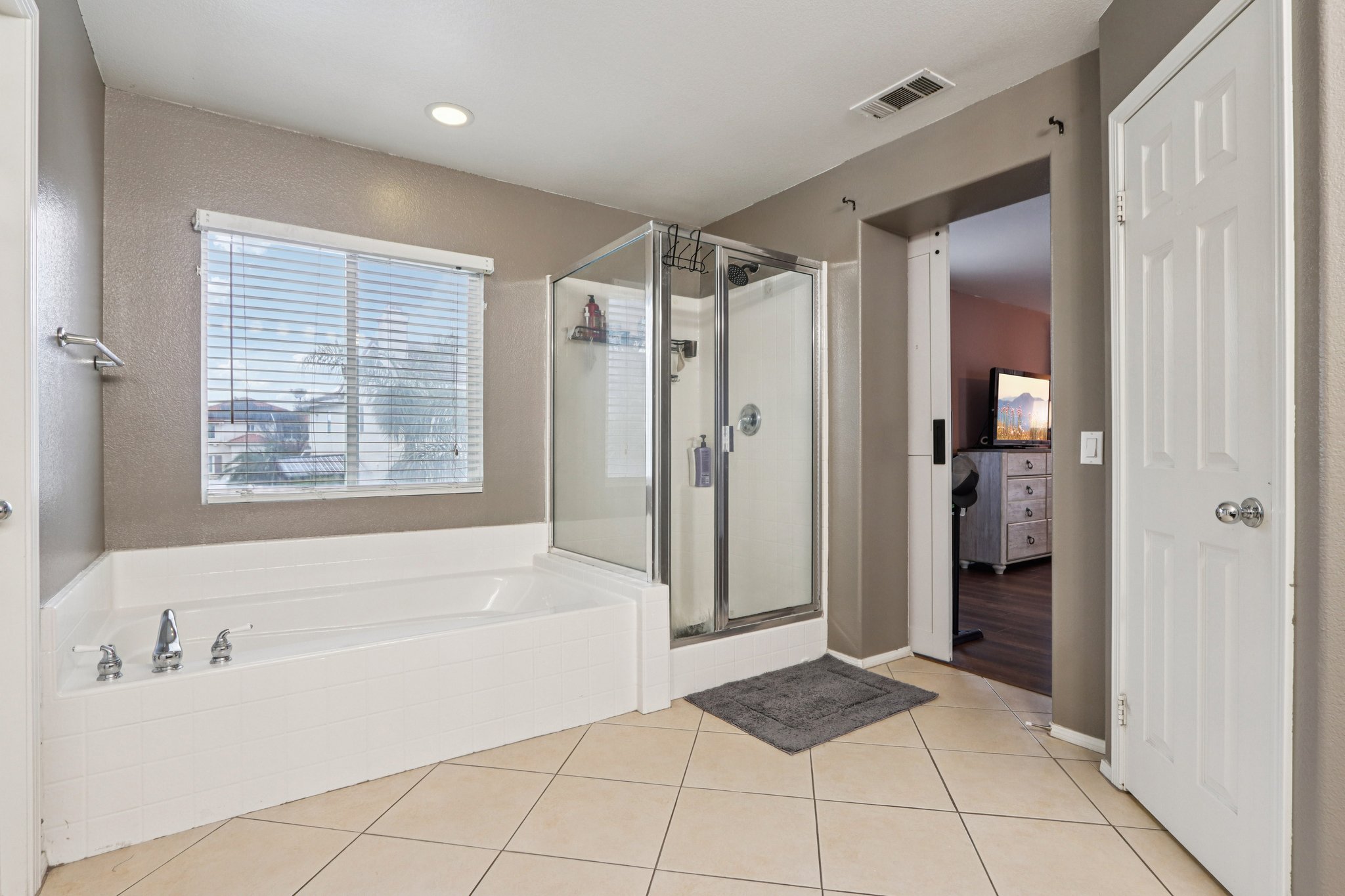 Nandina Ln-S1404-038.jpg