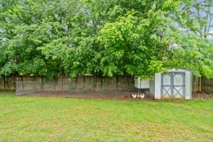  Photo 40