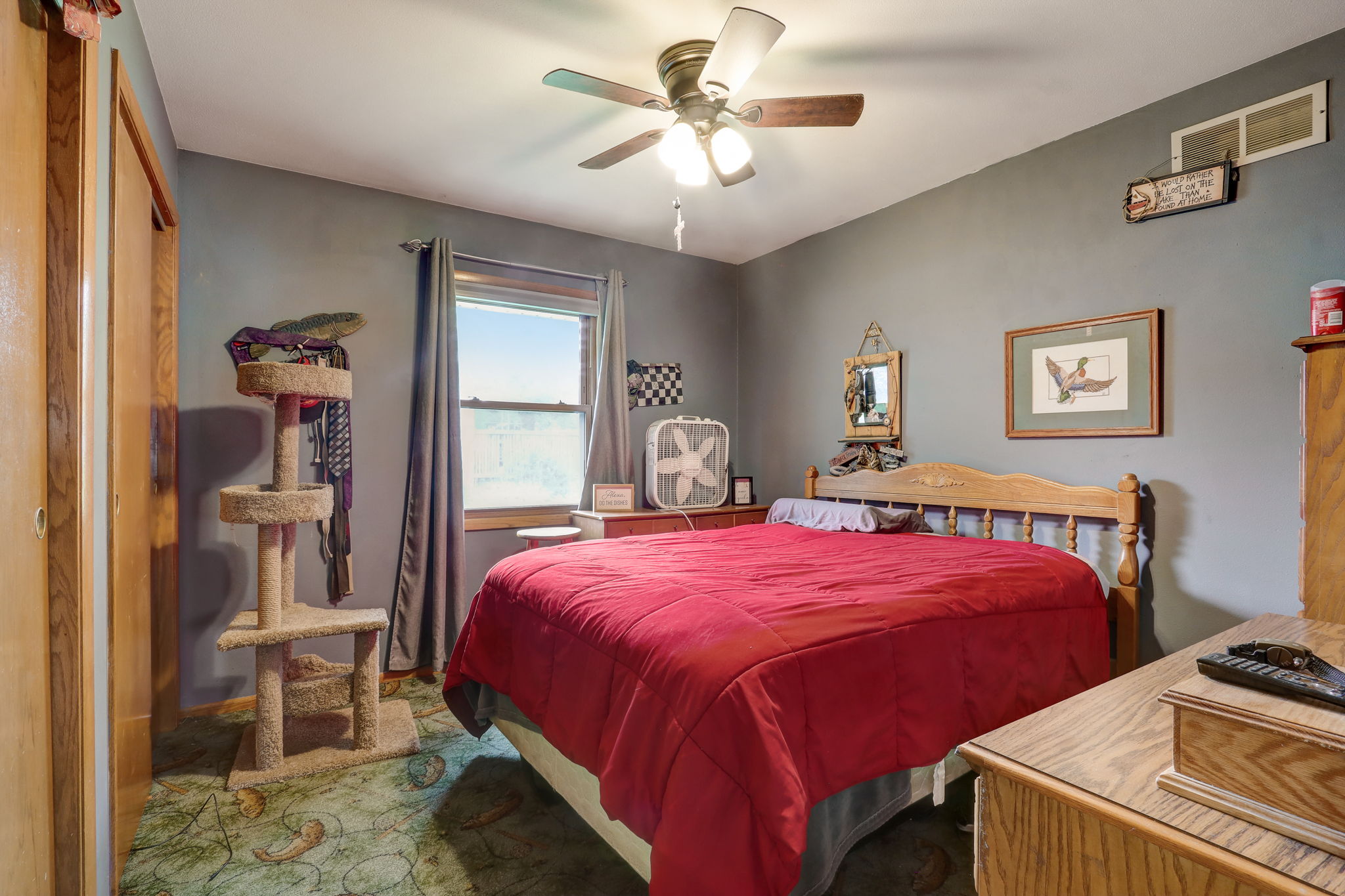  E Woodview Ave-027