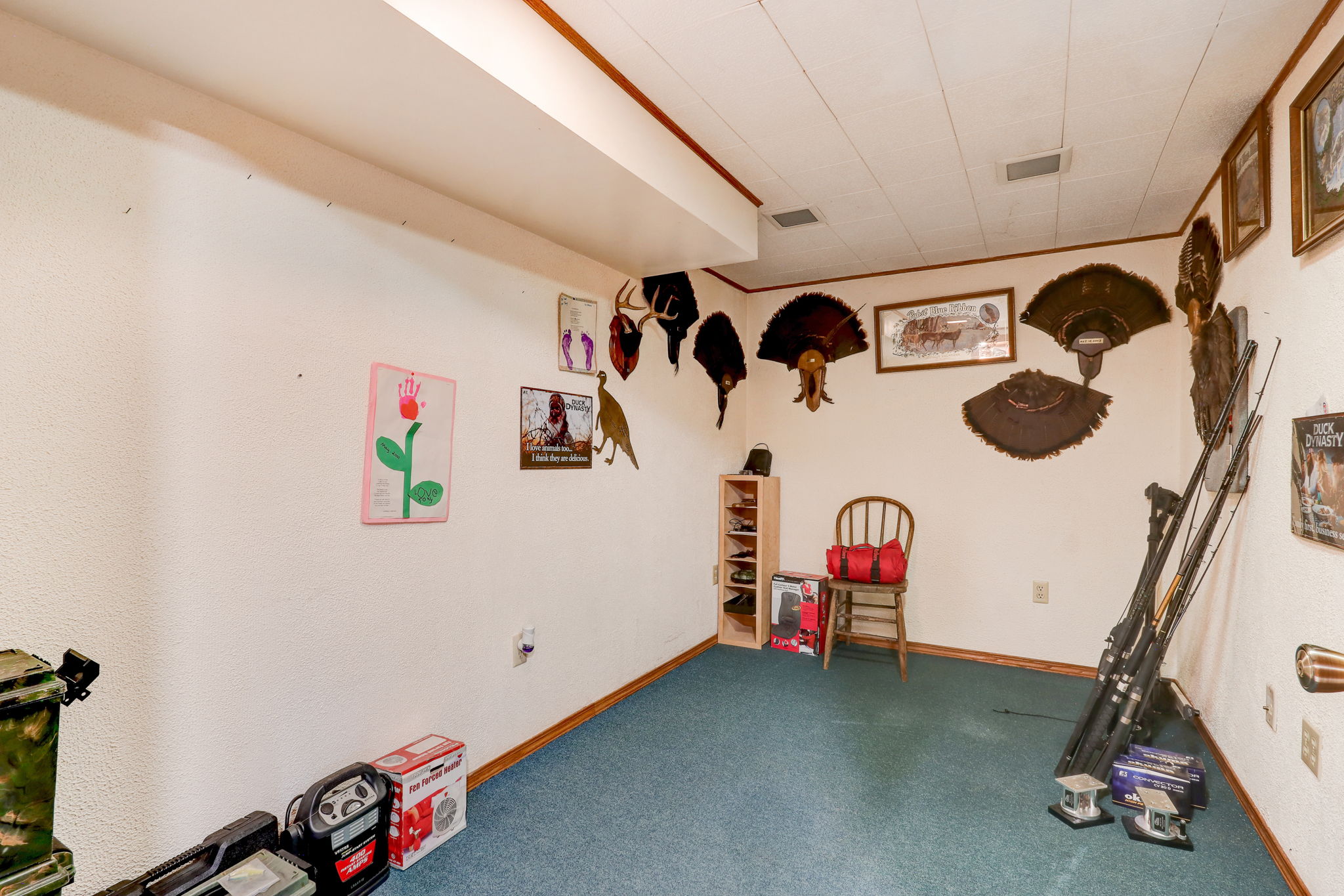  E Woodview Ave-044