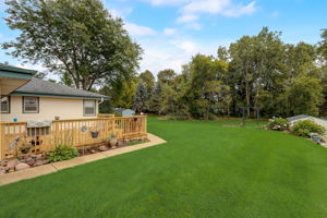  E Woodview Ave-049