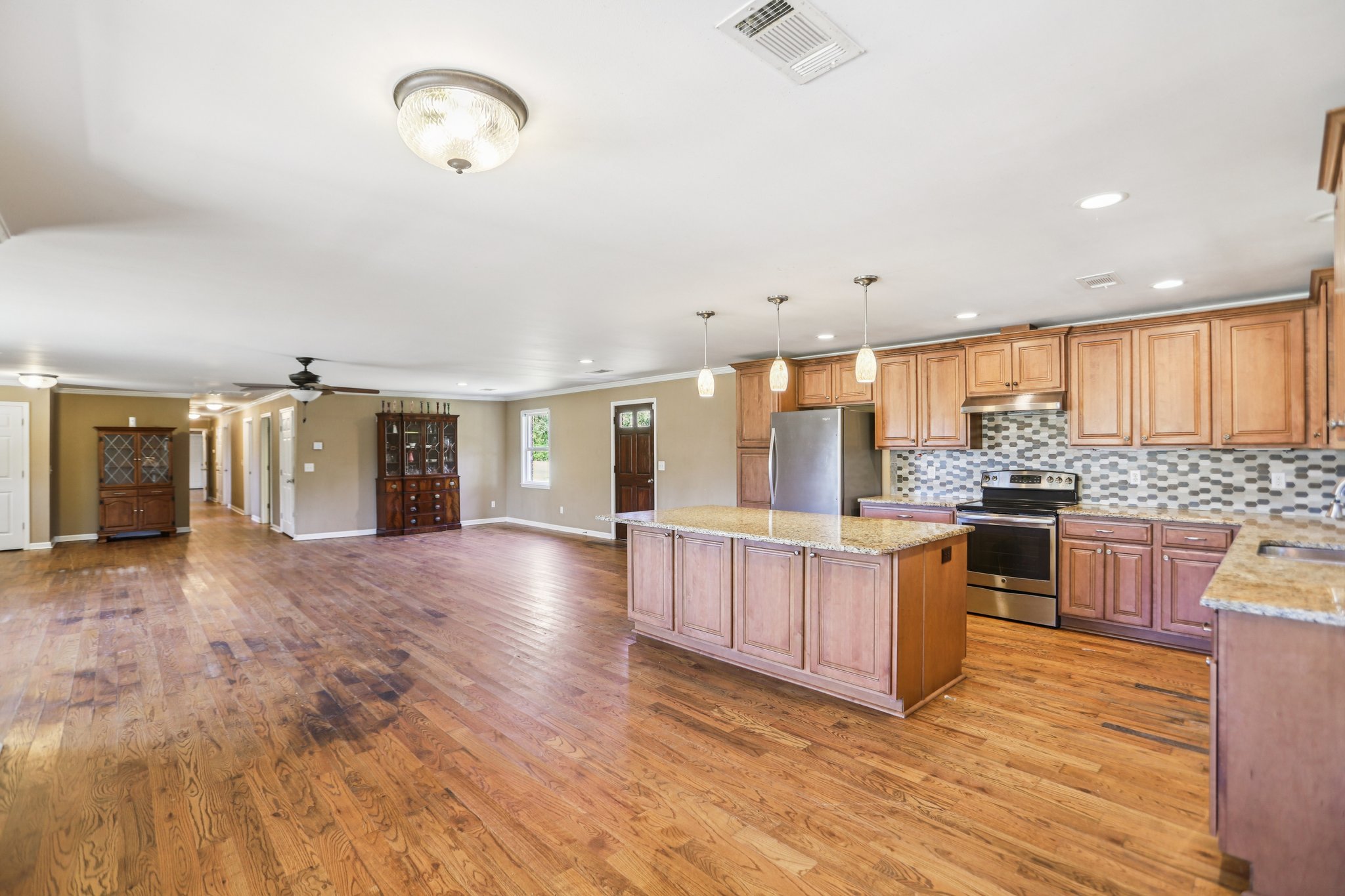 Browns Chapel Rd-S0511-008.jpg