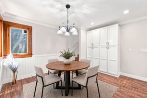 Breakfast Nook VS
