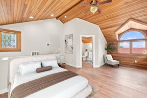 Primary Bedroom VS