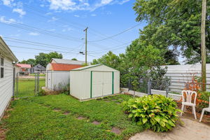  Photo 44