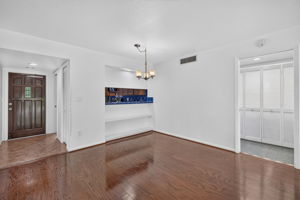 Dining Room 3 of 3